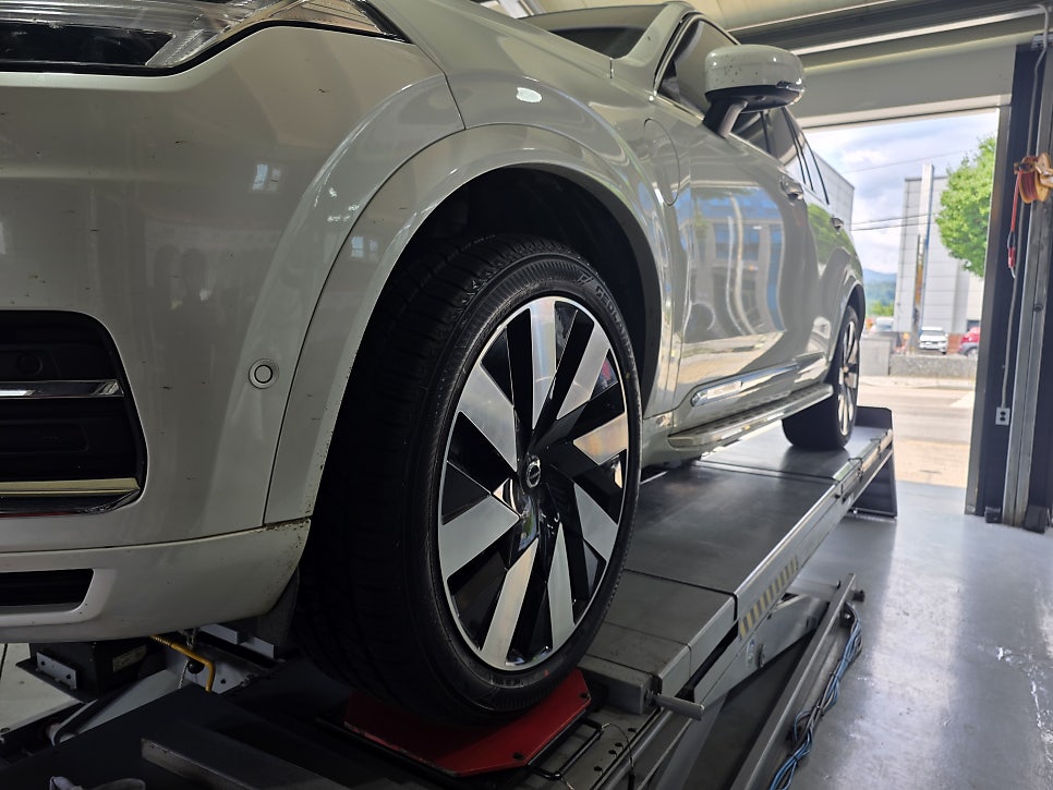 볼보 XC90 작업 사진